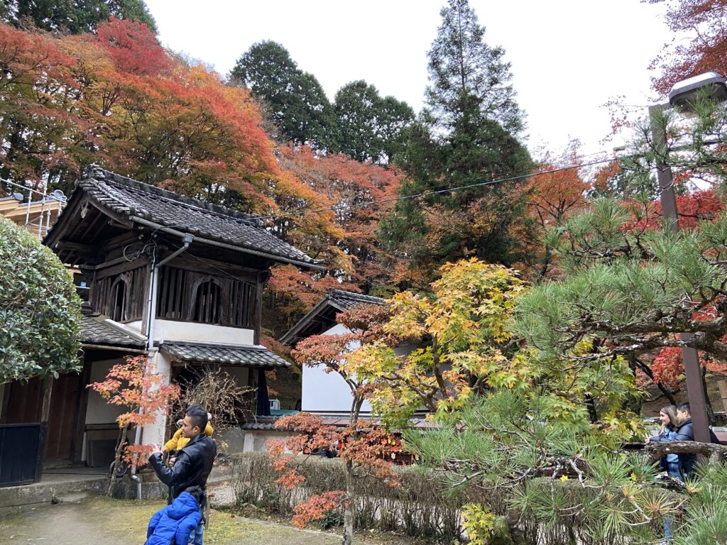 香嵐渓の神社やお寺